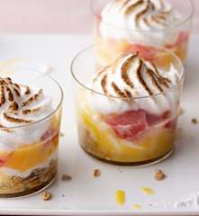 Postre de cítricos y merengue