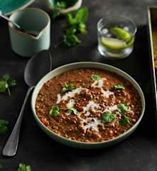 Dahl noir crémeux et chou-fleur rôti
