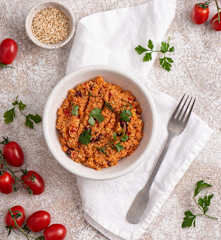 Potrawka z indykiem, warzywami i ryżem