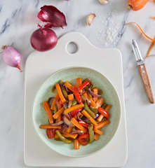 Saltear mistura de legumes
