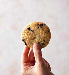 Μπισκότα χωρίς γλουτένη με ρυζάλευρο και σοκολάτα