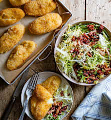 Croquettes de pommes de terre, mozzarella, lardons et tomates séchées