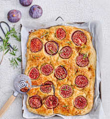 Focaccia sucrée-salée aux figues