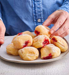 Beignets à la confiture de fraises