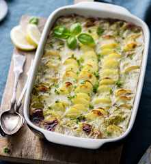 Pie di pesce con besciamella verde e patate