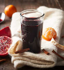 Vin rouge chaud (clémentine, grenade et cannelle)