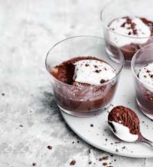 Mousse al cioccolato (vegan)