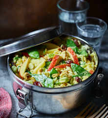 Reissalat mit Mango-Curry-Dressing