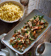 Schweinegeschnetzeltes Jäger Art mit Spätzle