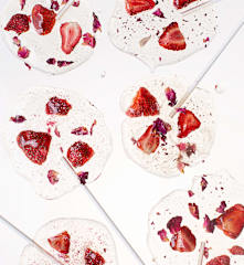 Piruletas con fresa