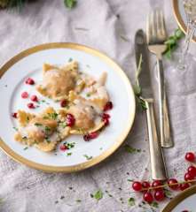 Ravioli alle noci con salsa allo Champagne
