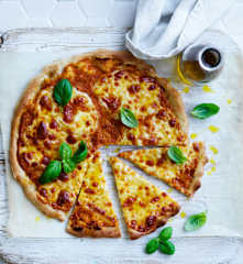 Spelt Margherita pizza
