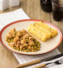 Bocconcini di tacchino piselli e bacon