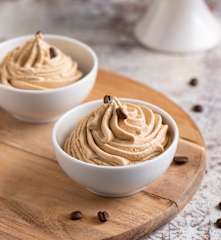 Krem cappuccino na białej czekoladzie