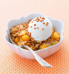 Crumble pommes-sarrasin, glace au lait ribot