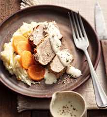 Filet mignon, écrasé de pomme de terre, patate douce et sauce au chèvre