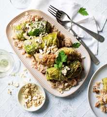 Choux farcis, riz au poireau et au jambon