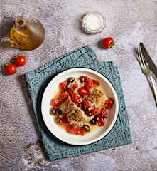 Merluzzo sottovuoto con pomodorini e olive