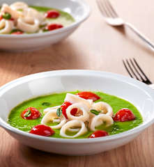 Pea Soup with Squid and Tomatoes