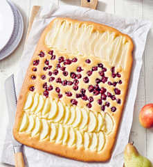 Bunter Obstkuchen vom Blech