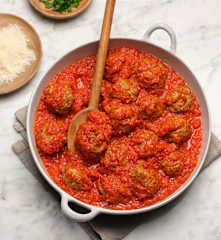 Hackfleischbällchen mit Tomatensauce