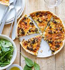 Quiche au brocoli, à la pancetta et au cheddar