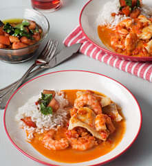 Curry de pescado y langostinos