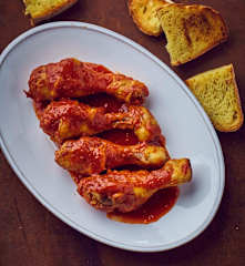 Cosce di pollo in salsa al pomodoro a Cottura Lenta