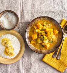 Menü: Kürbisgulasch; Kokosmilchreis mit gebratenen Bananen