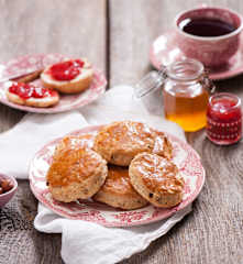 Wytrawne orzechowe scones