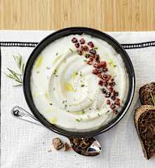 Vellutata di cavolfiore con briciole di pancetta