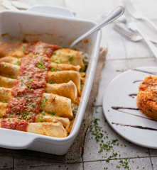 Menu: Tartare di carota, mela e nocciole; Crespelle ricotta e spinaci