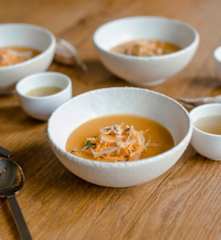 Velouté patate douce, poireau et navet, consommé de légumes