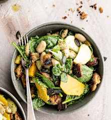 Winter-Panzanella mit weißen Bohnen