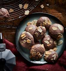 Meringues fondantes chocolat-amande