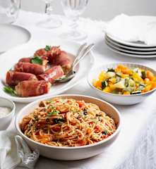 Menu: Spaghetti with Hazelnut Sauce and Ham Wraps with Vegetables