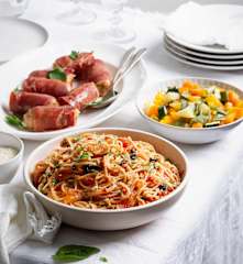 Menù: Spaghetti al pomodoro e noci, involtini di carne con verdure