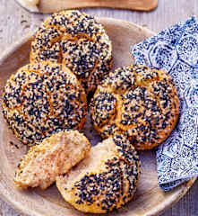 Sesambrötchen (Low Carb)