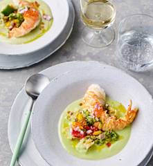 Tetsuya Wakuda's Marinated lobster tail with bread salad and avocado soup (TM6)