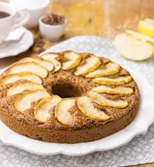 Ciambella alle mele con gocce di cioccolato