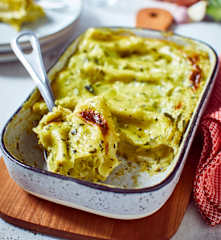 Gratinierte Cannelloni mit Erbsen-Füllung
