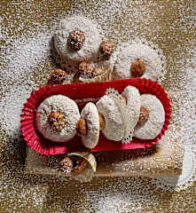 Kruche ciasteczka z orzechami laskowymi (bezglutenowe)