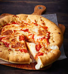 Cheesy Crust Pizza