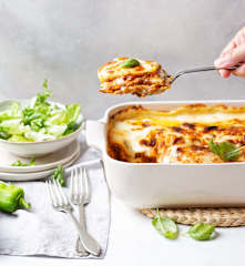 Lasaña boloñesa con champiñones