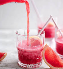 Succo di ribes rossi e pompelmo rosa