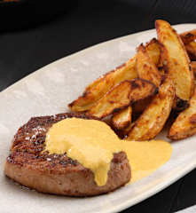 Filetto di manzo con salsa Café de Paris