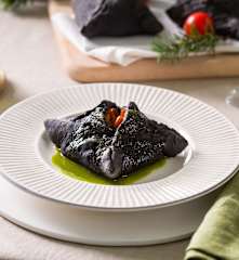 Volcanes de Teneguia con mojo verde
