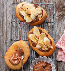 Mini-Langos mit Nougat-Creme und Banane