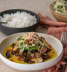 Yellow curry with mushroom and cauliflower (Dandelion restaurant)