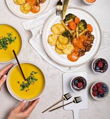 Zupa krem z żółtych warzyw, kurczak z ziemniakami na Varomie i czekoladowe fondanty